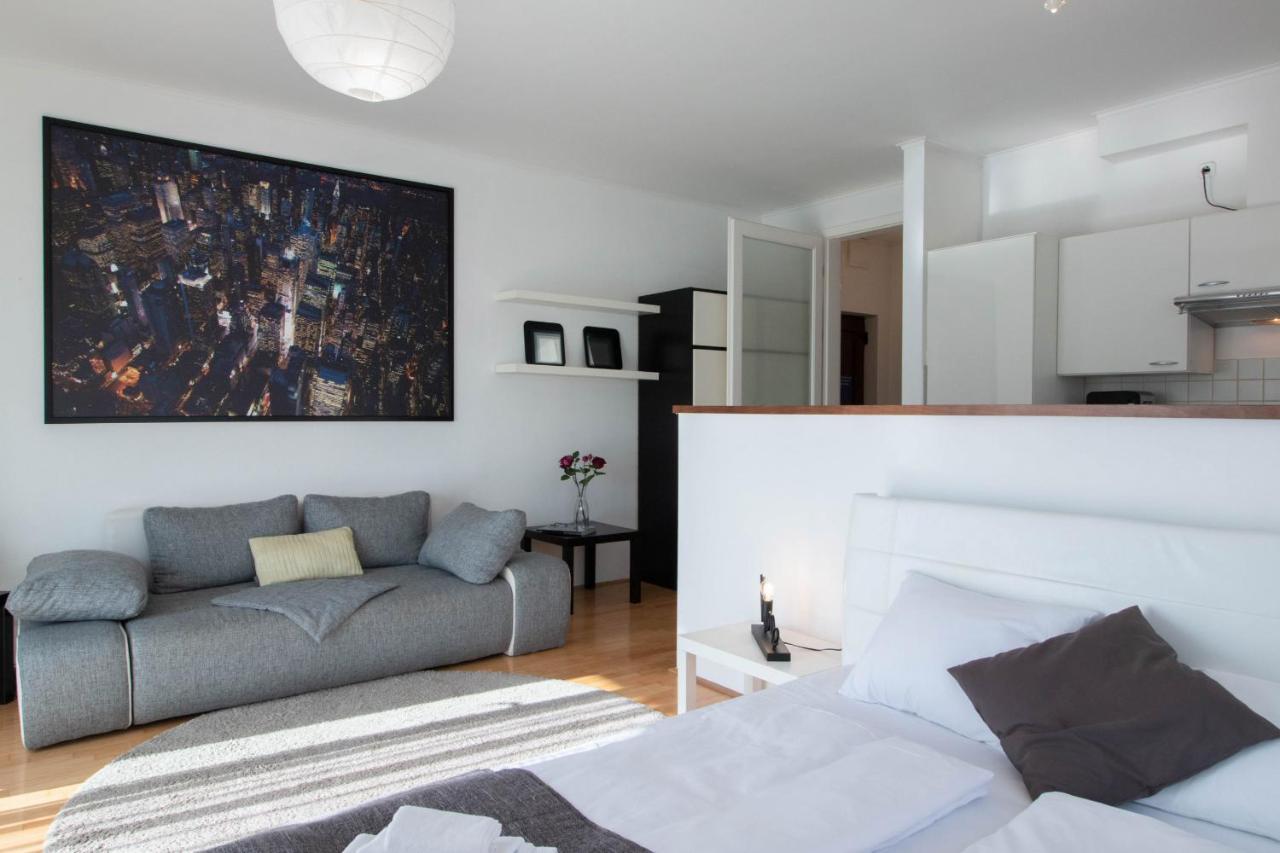 Kiraly Pop Studio With Terrace With Free Parking Apartman Budapest Kültér fotó